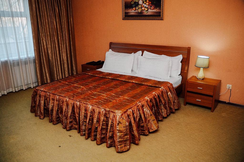 Dostyk Hotel Shymkent Eksteriør billede