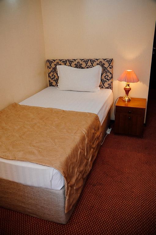 Dostyk Hotel Shymkent Eksteriør billede