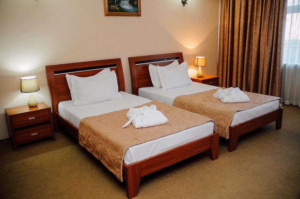 Dostyk Hotel Shymkent Eksteriør billede