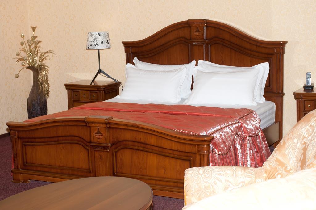 Dostyk Hotel Shymkent Eksteriør billede