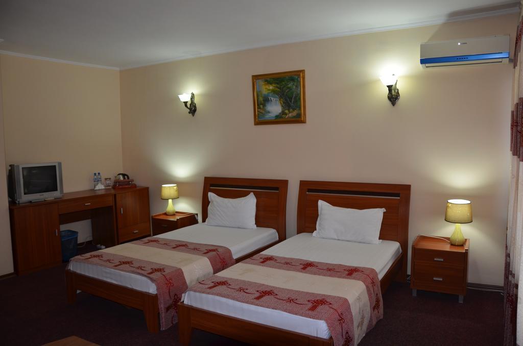 Dostyk Hotel Shymkent Eksteriør billede