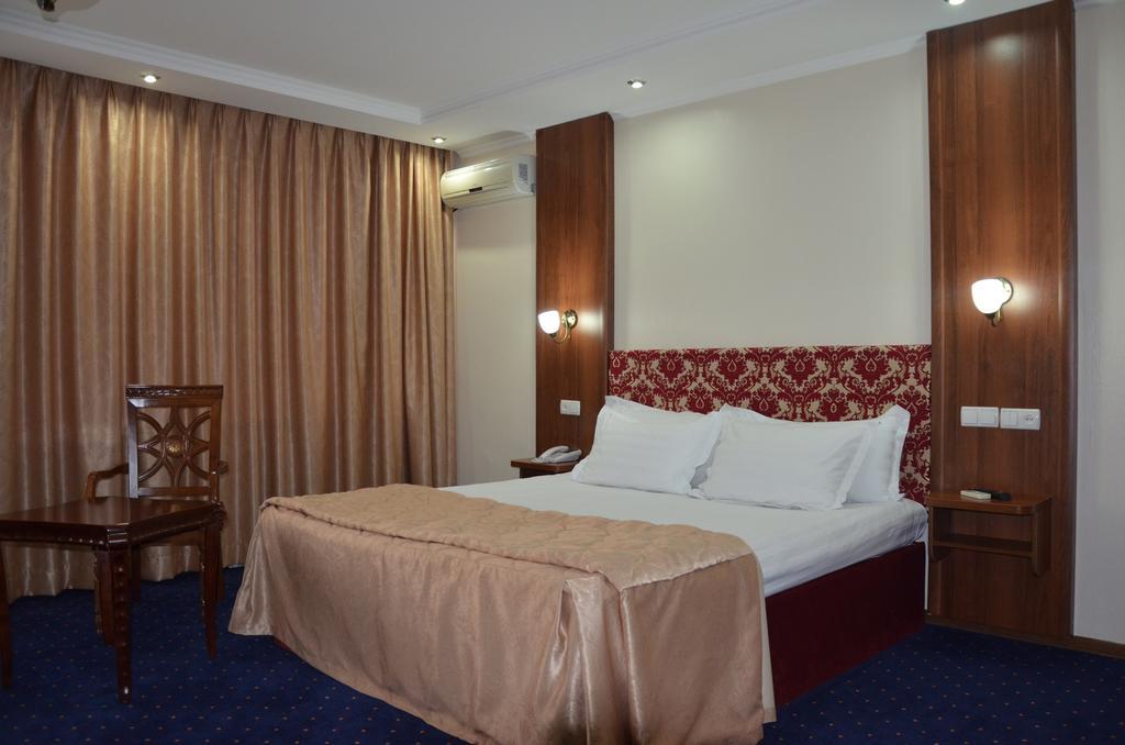 Dostyk Hotel Shymkent Eksteriør billede