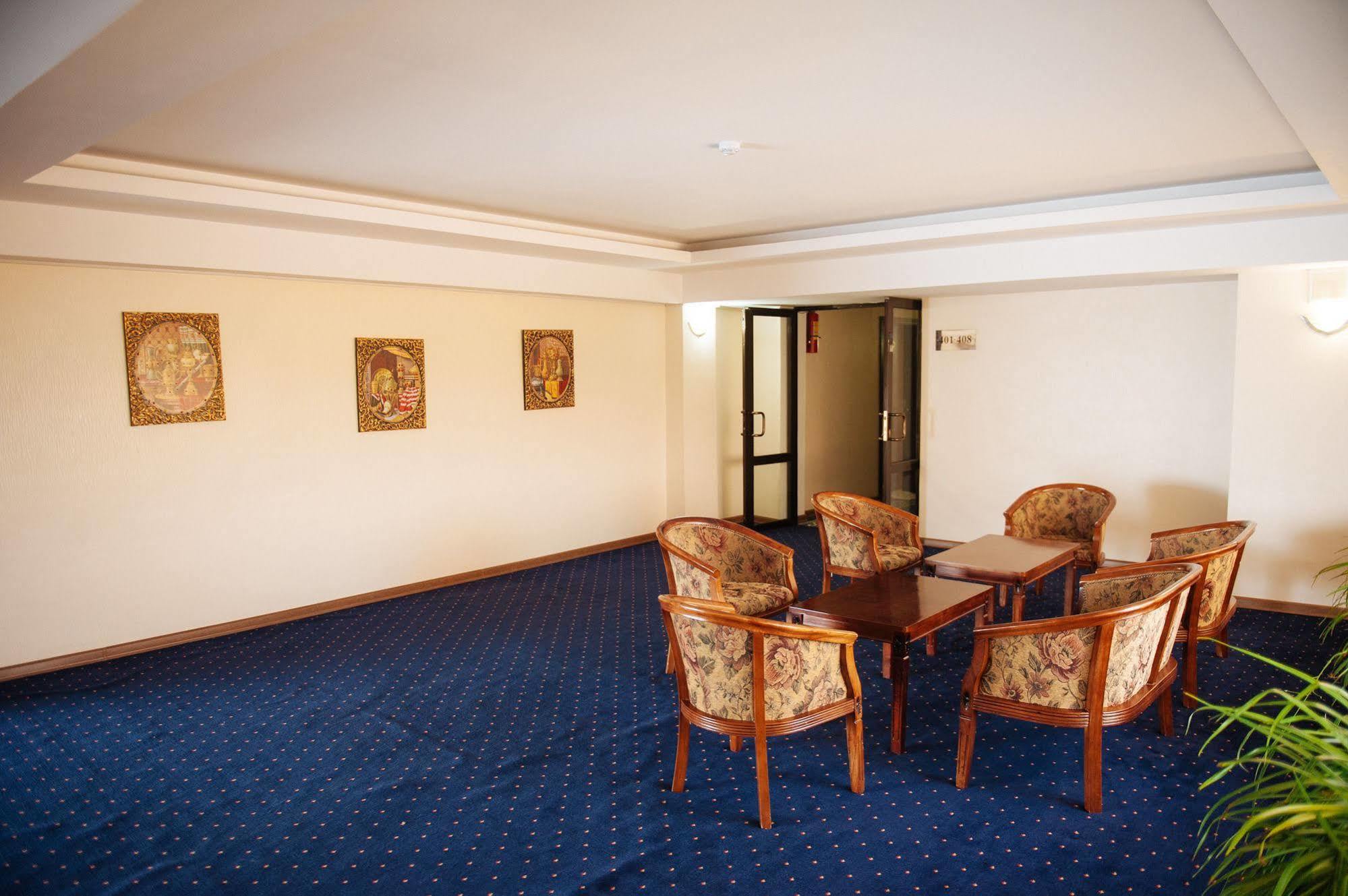 Dostyk Hotel Shymkent Eksteriør billede