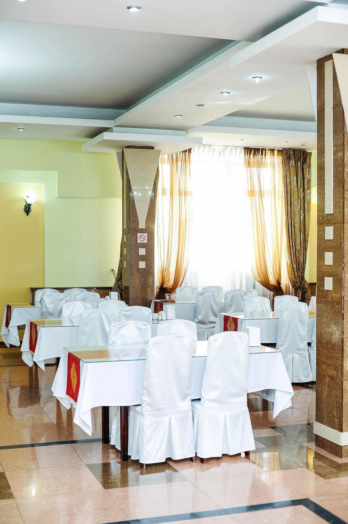 Dostyk Hotel Shymkent Eksteriør billede