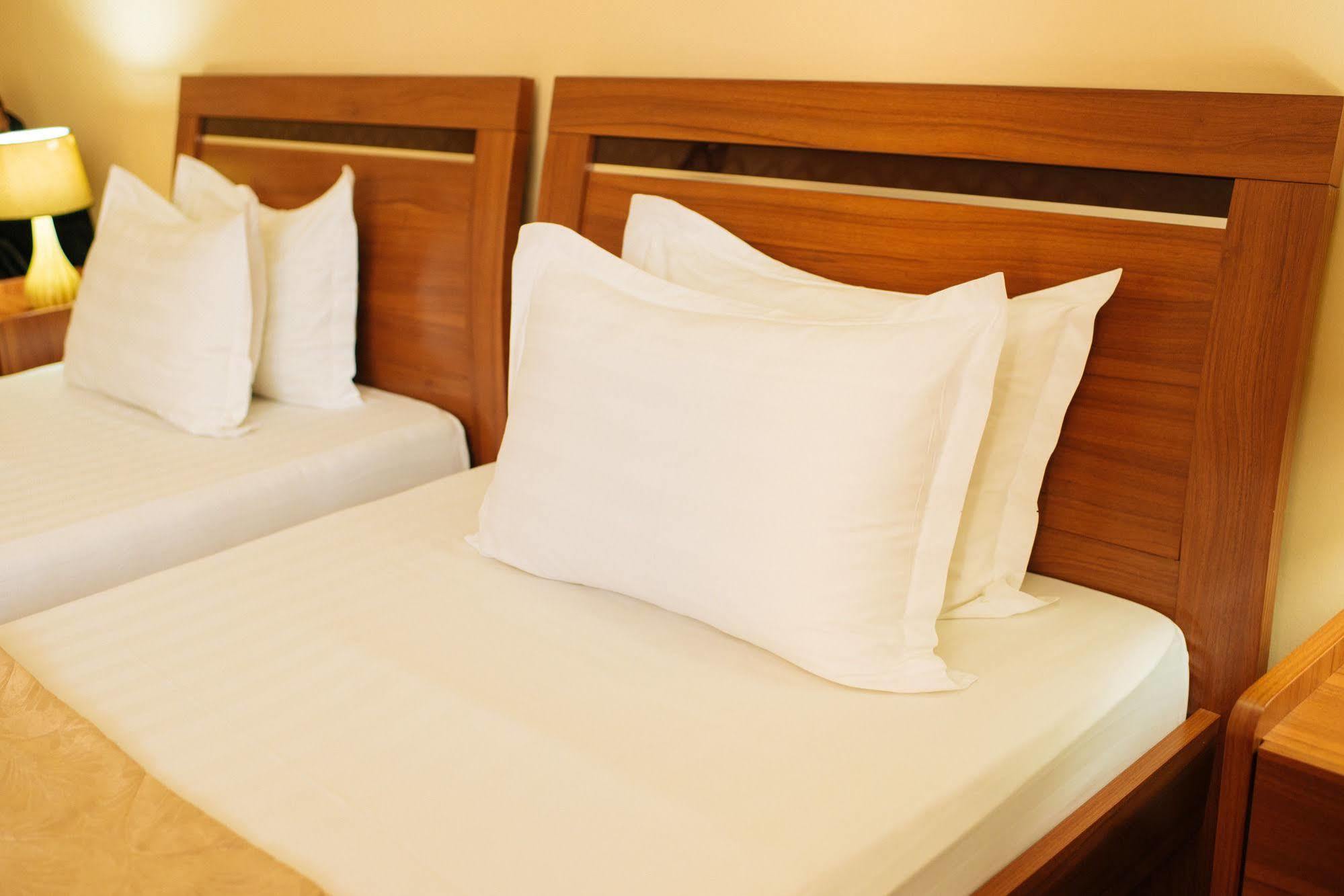Dostyk Hotel Shymkent Eksteriør billede