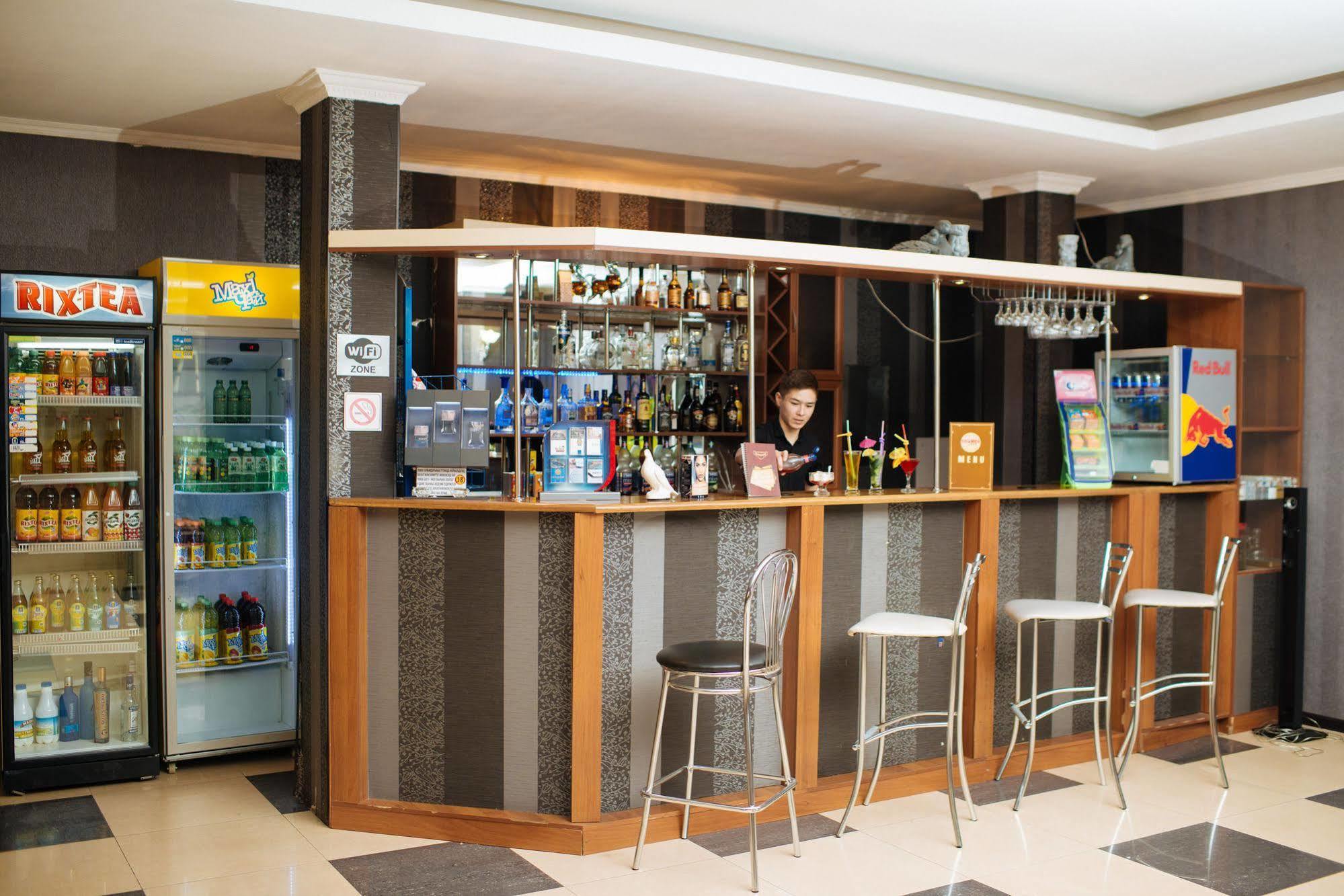 Dostyk Hotel Shymkent Eksteriør billede